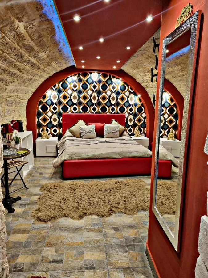 Luxury Borgo Antico Apartment Bari Bagian luar foto