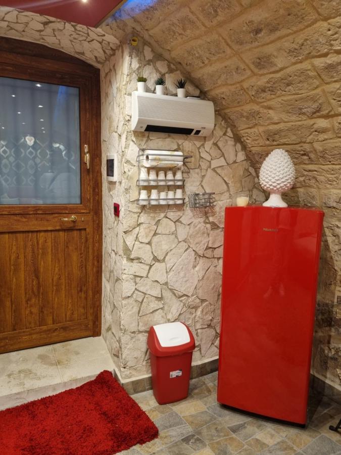 Luxury Borgo Antico Apartment Bari Bagian luar foto