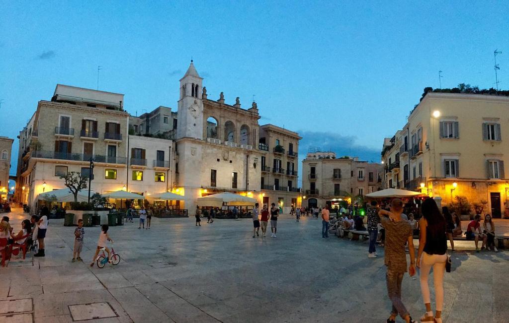 Luxury Borgo Antico Apartment Bari Bagian luar foto